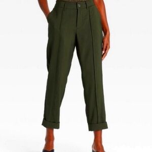 Cuffed Pintuck Trouser